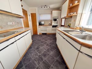 Kitchen- click for photo gallery